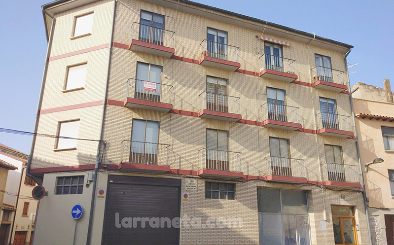 Asesoría Larrañeta Inmobiliaria en Sangüesa Navarra piso en Santiago 24